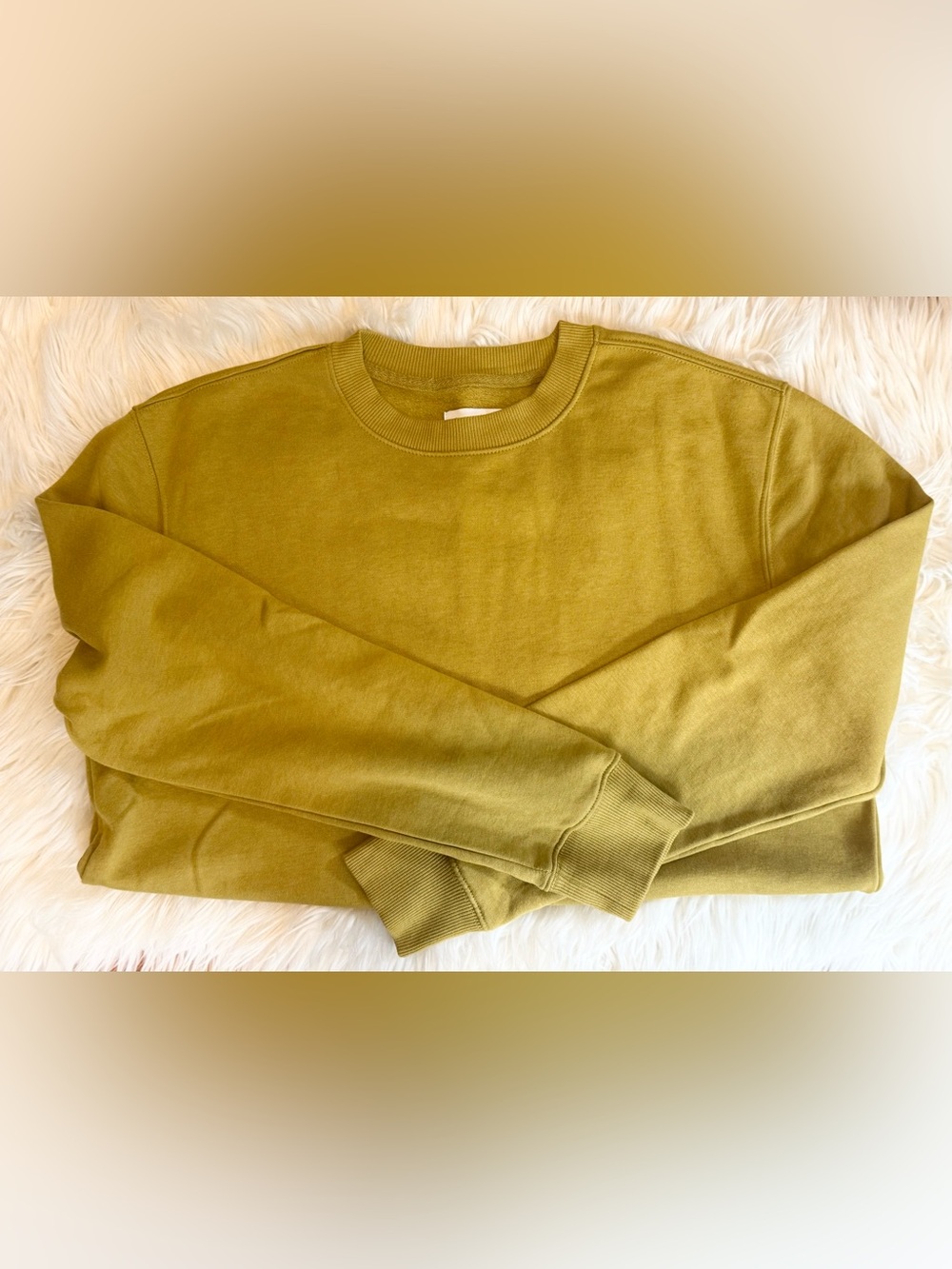 Goodfellow & Co olive green/yellow crewneck sweatshirt